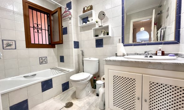 Revente - Apartment -
Villamartin - Costa Blanca