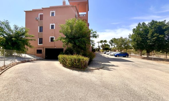 Revente - Apartment -
Villamartin - Costa Blanca