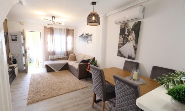 Resale - Duplex -
Pilar de la Horadada - Costa Blanca