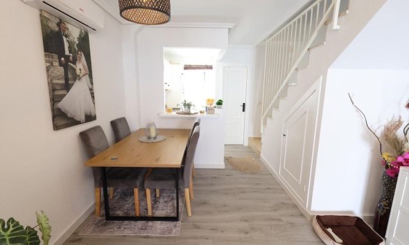 Resale - Duplex -
Pilar de la Horadada - Costa Blanca