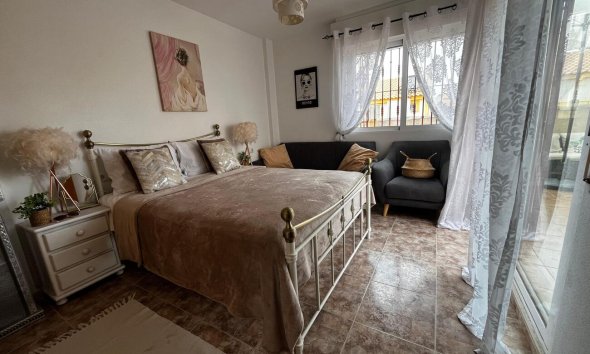 Reventa - Town House Penthouse -
Torrevieja - La Florida