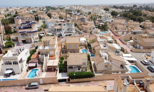Reventa - Town House Penthouse -
Torrevieja - La Florida