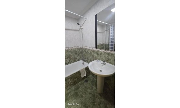 Revente - Apartment -
Torrevieja