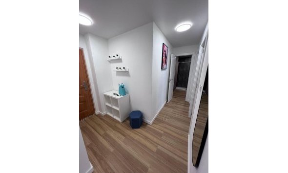 Resale - Apartment -
Torrevieja - Estacion De Autobuses