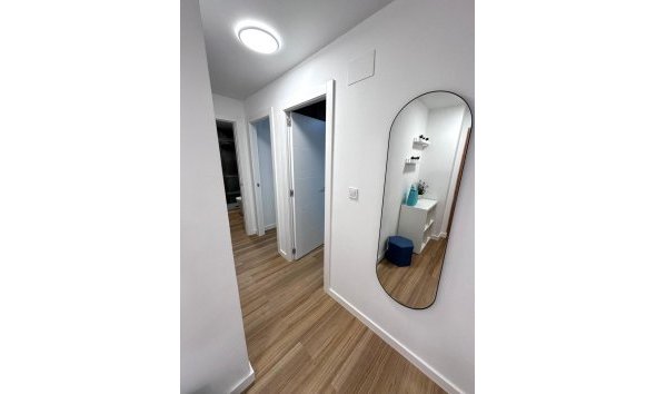 Resale - Apartment -
Torrevieja - Estacion De Autobuses