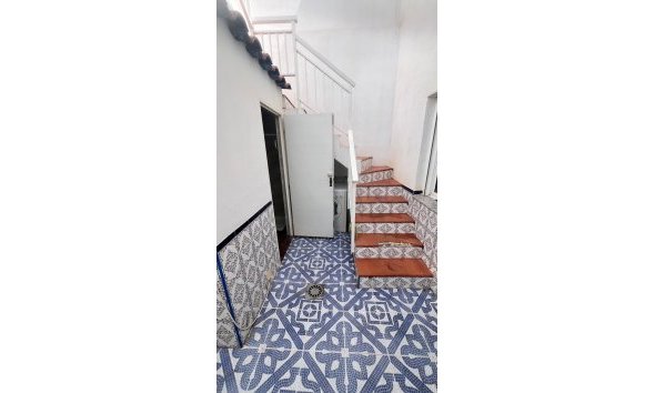 Reventa - Town House -
Torrevieja - Estacion De Autobuses