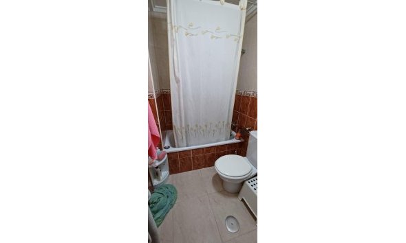 Reventa - Ático -
Torrevieja - El Molino