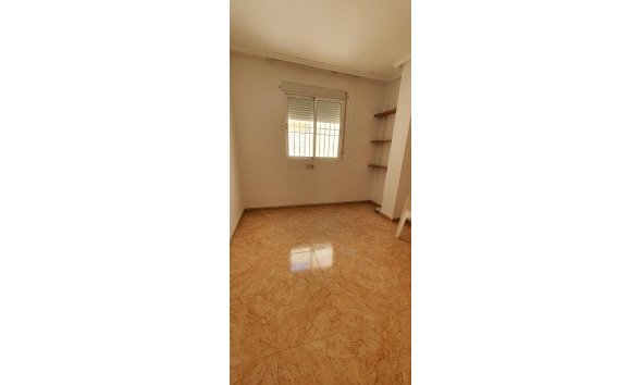 Reventa - Ático -
Torrevieja - Centro