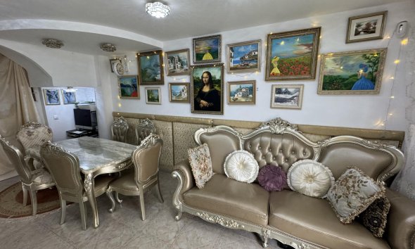 Resale - Villa -
Orihuela Costa - Los Dolses