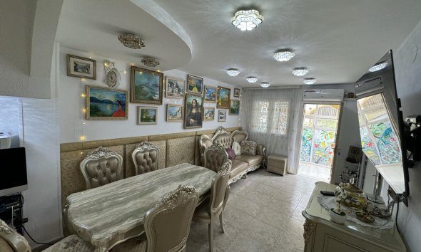 Resale - Villa -
Orihuela Costa - Los Dolses