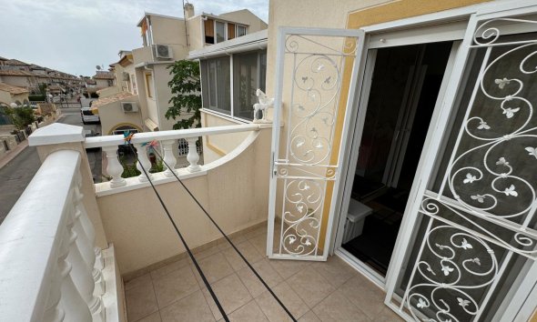 Resale - Villa -
Orihuela Costa - Los Dolses