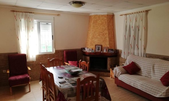 Revente - Finca -
Callosa de Segura - Costa Blanca