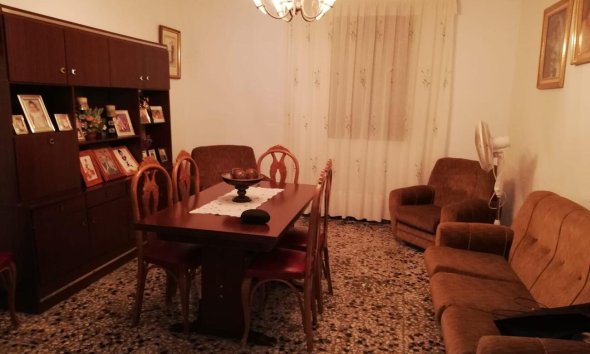 Revente - Finca -
Callosa de Segura - Costa Blanca