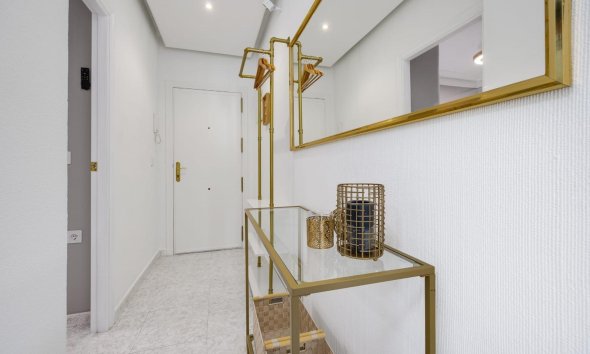 Resale - Apartment -
Torrevieja - Estacion De Autobuses