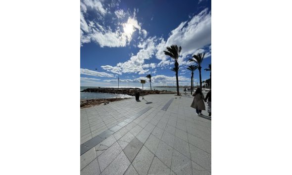 Reventa - Ático -
Torrevieja - Playa de cura