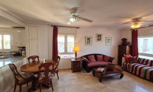 Revente - Attique -
Villamartin - Costa Blanca