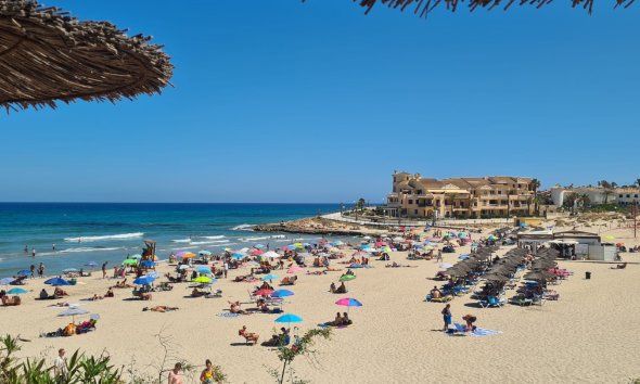 Revente - Attique -
Villamartin - Costa Blanca