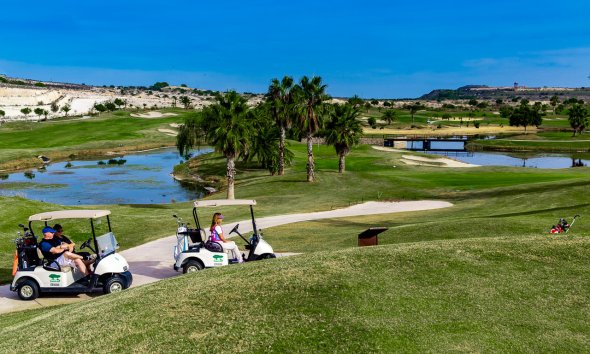 Revente - Attique -
Villamartin - Costa Blanca