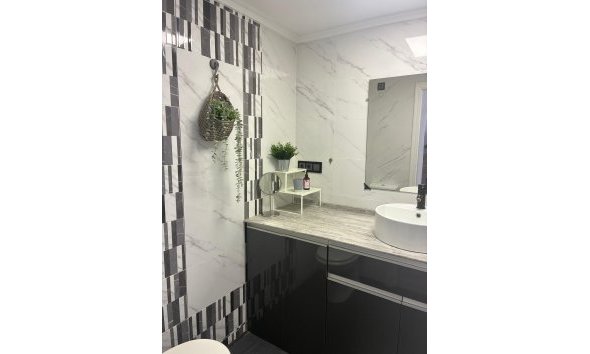 Reventa - Apartment -
Torrevieja - Centro