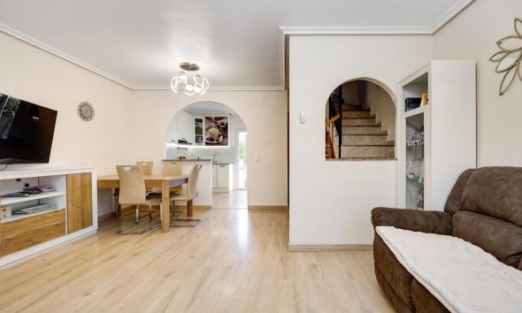 Reventa - Town House -
Torrevieja - Aguas Nuevas