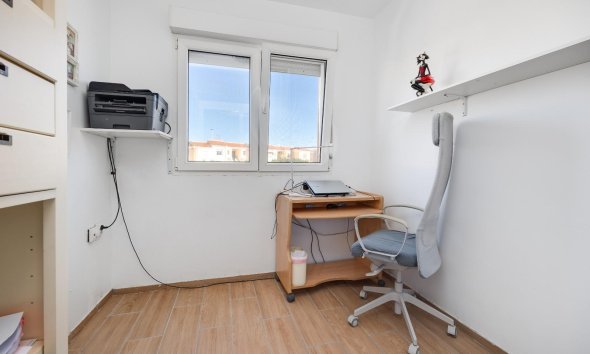 Reventa - Town House -
Torrevieja - Aguas Nuevas