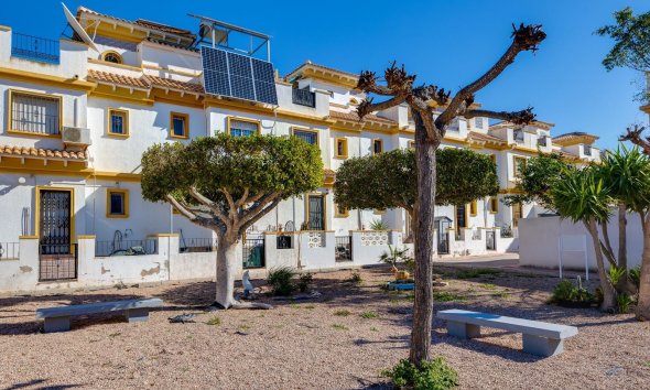 Reventa - Town House -
Torrevieja - Aguas Nuevas