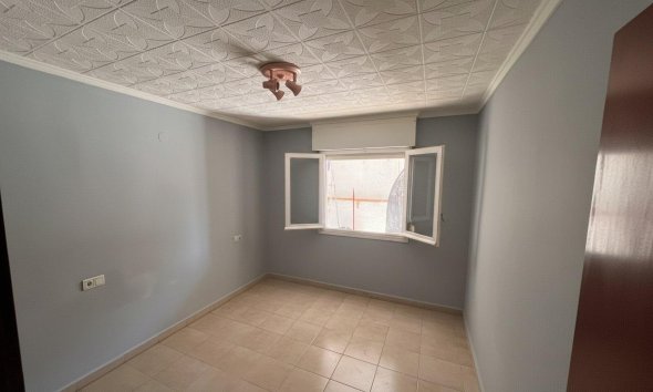 Reventa - Bungalow -
Torrevieja - La Siesta - El Salado - Torreta