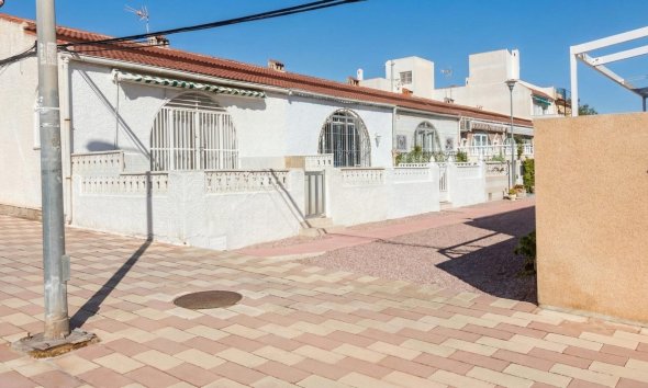 Reventa - Bungalow -
Torrevieja - La Siesta - El Salado - Torreta