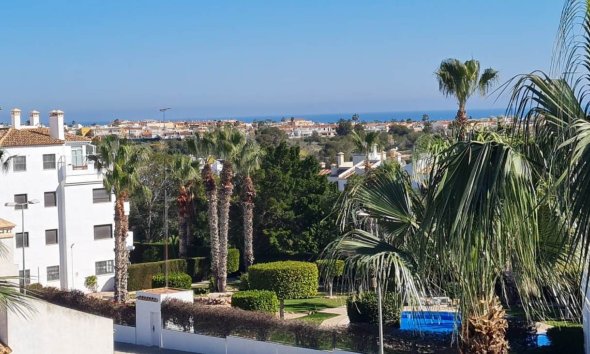 Revente - Attique -
Villamartin - Costa Blanca