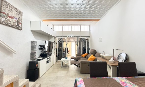 Reventa - Town House -
Torrevieja - La Siesta - El Salado - Torreta