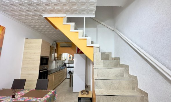 Reventa - Town House -
Torrevieja - La Siesta - El Salado - Torreta