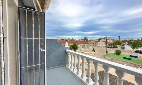 Reventa - Town House -
Torrevieja - La Siesta - El Salado - Torreta