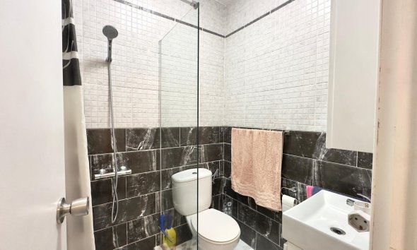 Reventa - Town House -
Torrevieja - La Siesta - El Salado - Torreta