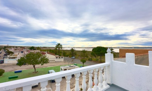 Reventa - Town House -
Torrevieja - La Siesta - El Salado - Torreta