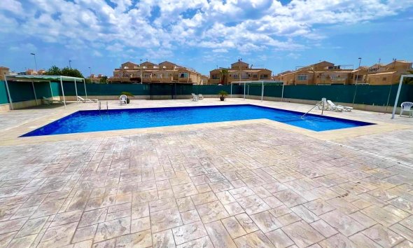 Reventa - Town House -
Torrevieja - La Siesta - El Salado - Torreta