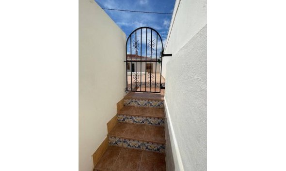 Resale - Town House -
Pilar de la Horadada - Zona Pueblo