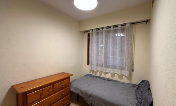 Revente - Apartment -
Torrevieja - Centro