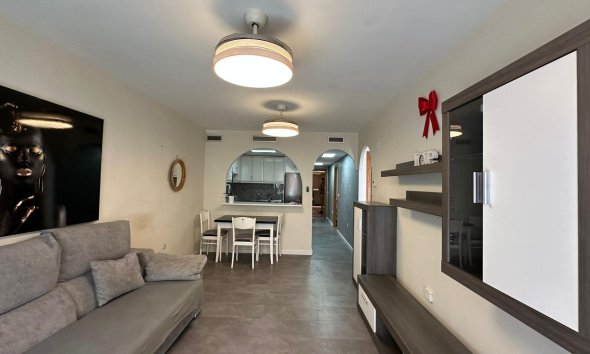 Revente - Apartment -
Torrevieja - Centro