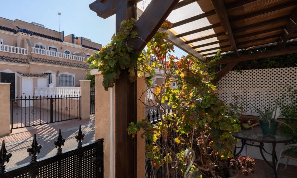 Resale - Town House -
Orihuela Costa - Los Dolses