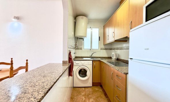 Resale - Apartment -
Torrevieja - Centro
