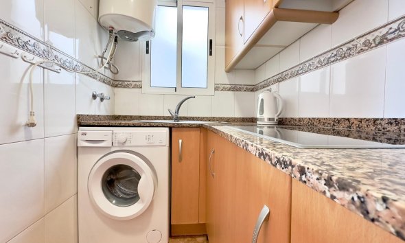 Resale - Apartment -
Torrevieja - Centro