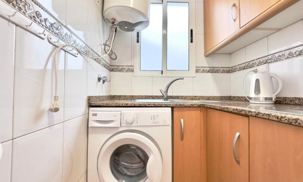 Resale - Apartment -
Torrevieja - Centro