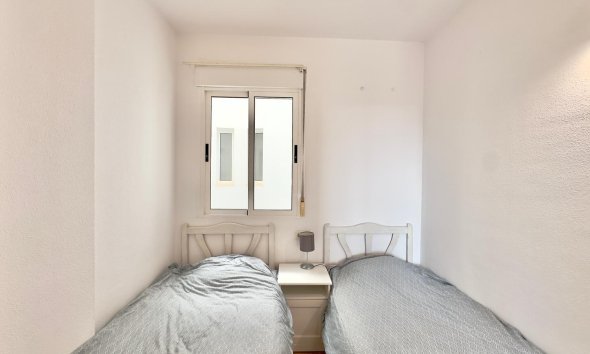 Resale - Apartment -
Torrevieja - Centro