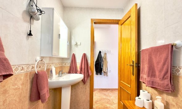 Resale - Apartment -
Torrevieja - Centro
