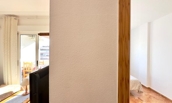 Resale - Apartment -
Torrevieja - Centro