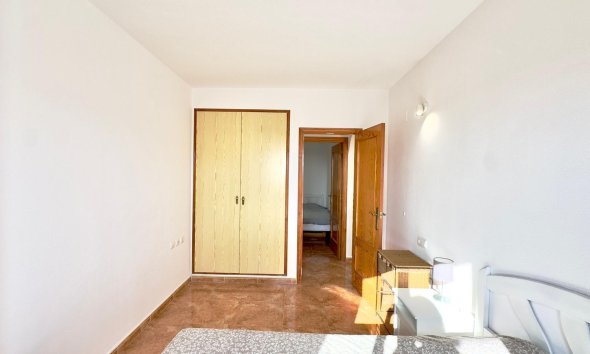 Resale - Apartment -
Torrevieja - Centro