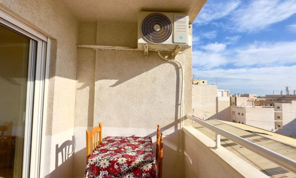 Resale - Apartment -
Torrevieja - Centro