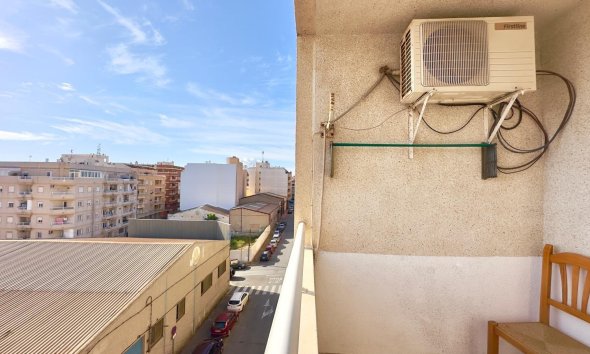 Resale - Apartment -
Torrevieja - Centro