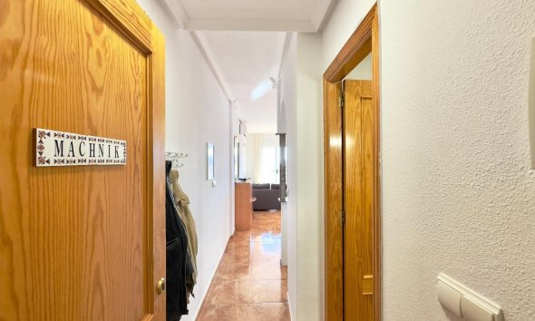 Resale - Apartment -
Torrevieja - Centro