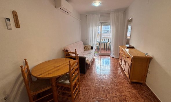 Revente - Apartment -
Torrevieja - Playa del Cura